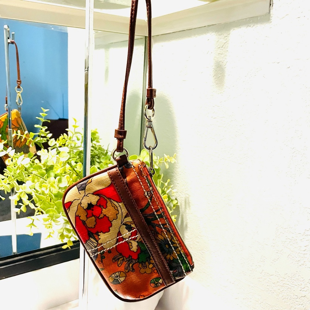 Sakroots Wristlet - Picture 2 of 5